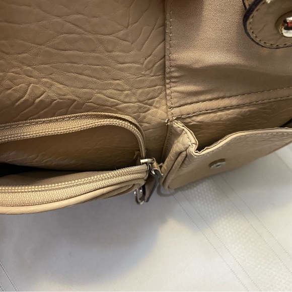 Taupe Womens Crossbody/ Shoulder Bag - Zippered Closure- Clean EUC - Picture 7 of 14